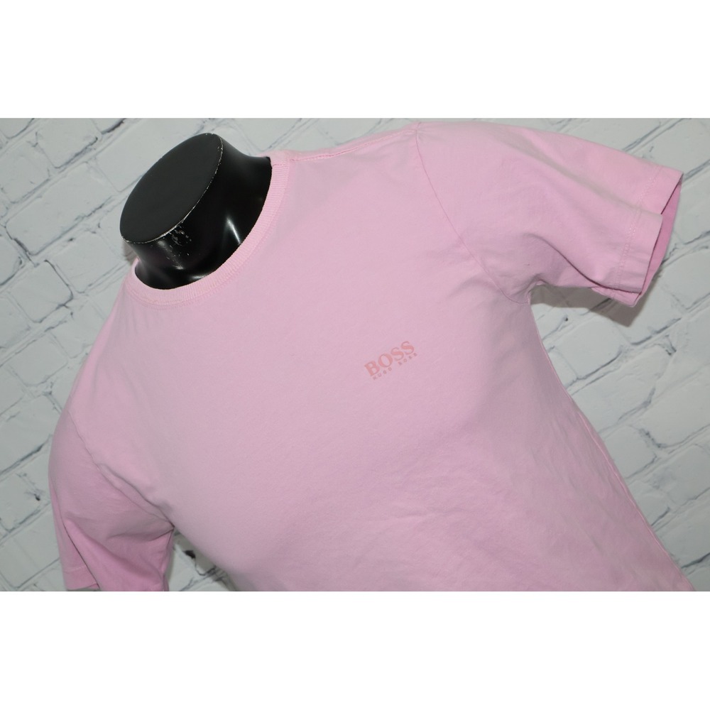 BOSS Hugo Boss T-Shirt Men Small Pink Short Sleeve Logo Crew Neck **